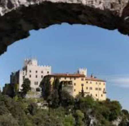 La Perla Di Maria Apartment *